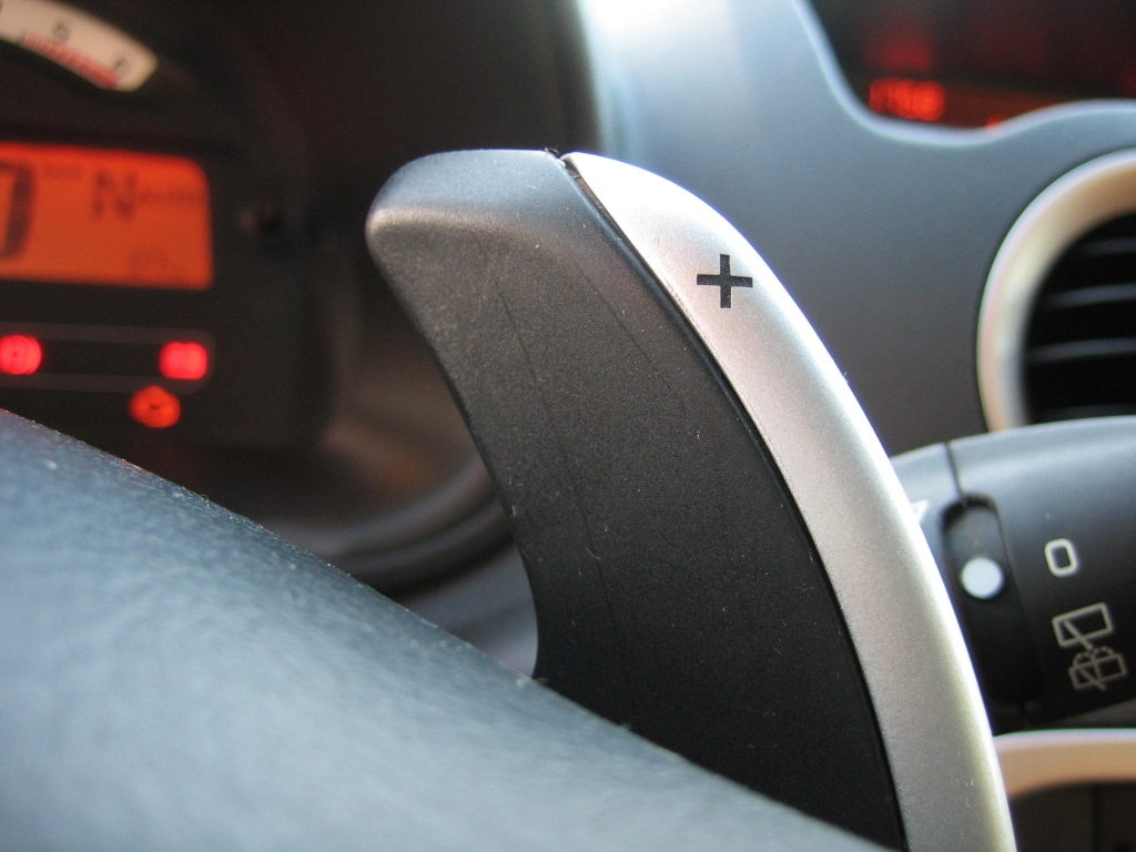 VISTA LEVA EN VOLANTE CITROEN C-2 VTR 1.4 HDI 68CV AUTOMATICO