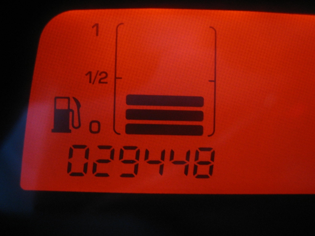 VISTA KM CITROEN C-2 VTR 1.4 HDI 68CV AUTOMATICO