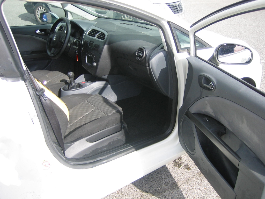 VISTA INTERIOR DERECHOSEAT LEON 1.9 TDI 105CV ECOMOTIVE 