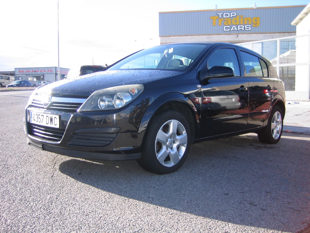 VISTA DELANTERA IZQUIERDA OPEL ASTRA 1.7 CDTI 100CV
