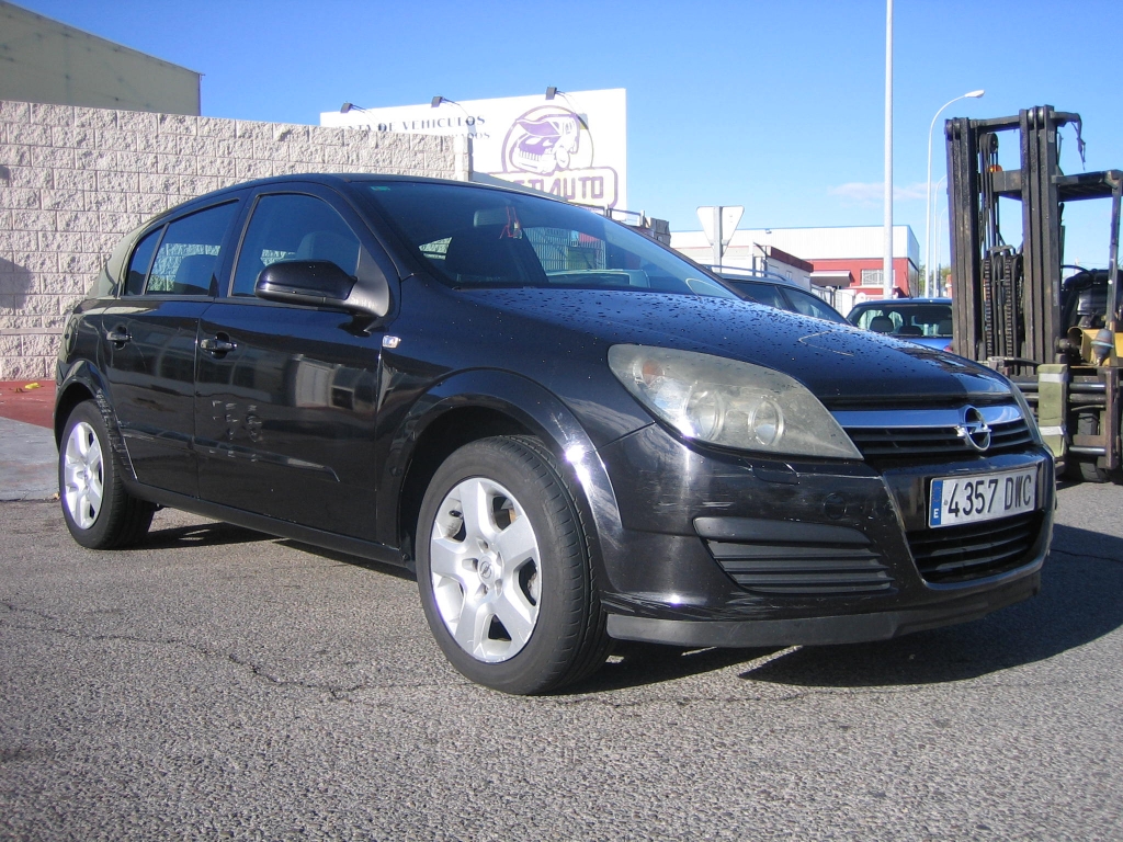 VISTA DELANTERA DERECHA OPEL ASTRA 1.7 CDTI 100CV
