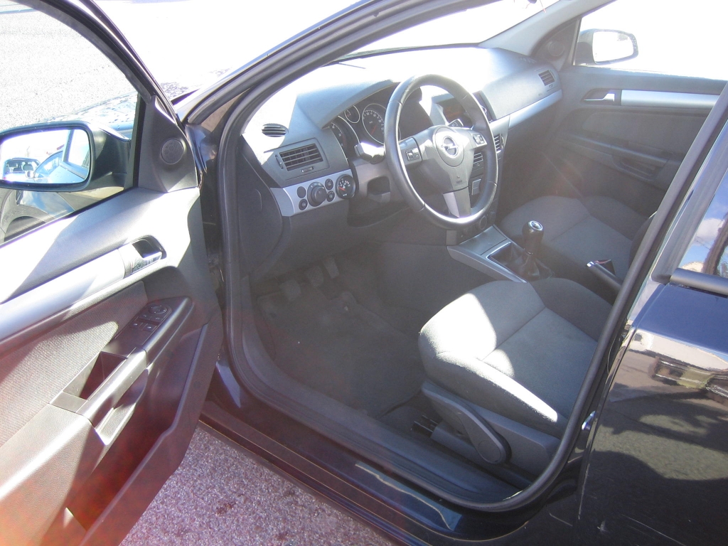 VISTA INTERIOR IZQUIERDO OPEL ASTRA 1.7 CDTI 100CV