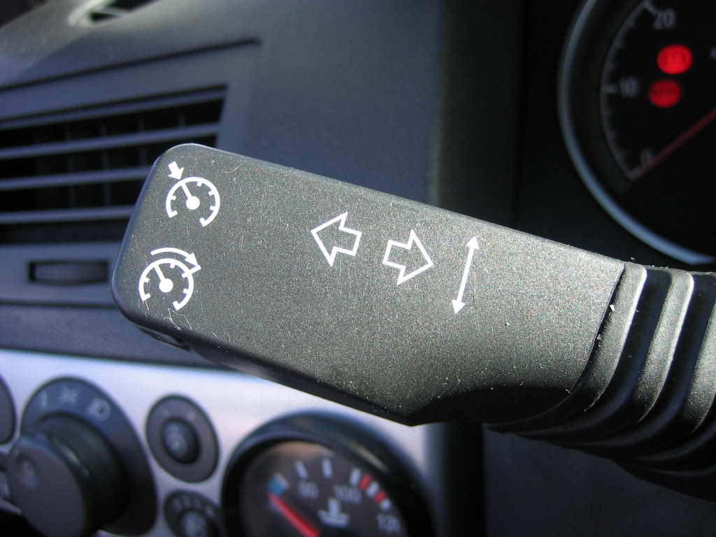 VISTA TEMPOMAT OPEL ASTRA 1.7 CDTI 100CV