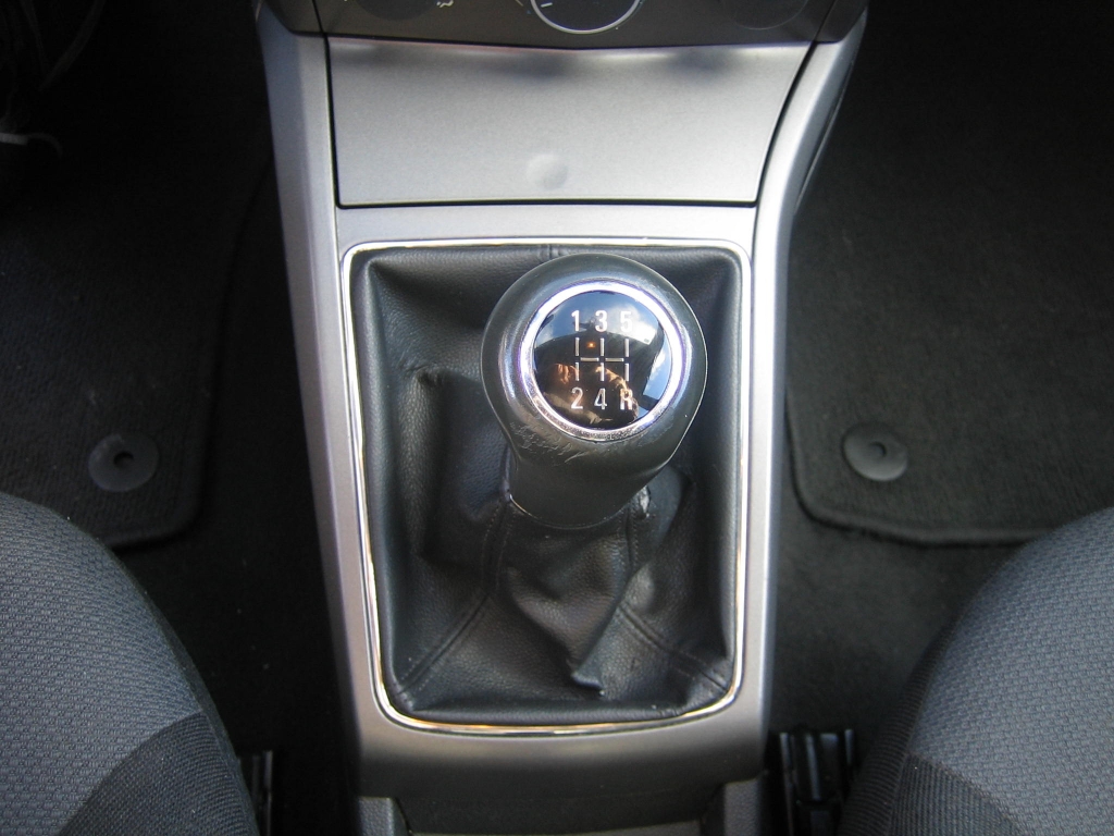 VISTA CAMBIO OPEL ASTRA 1.7 CDTI 100CV