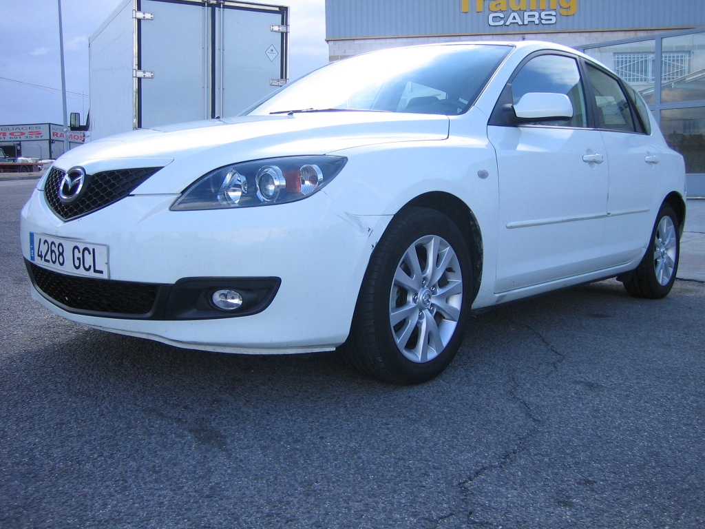 VISTA DELANTERA IZQUIERDA MAZDA 3 1.6 CRTD ACTIVE + 109CV