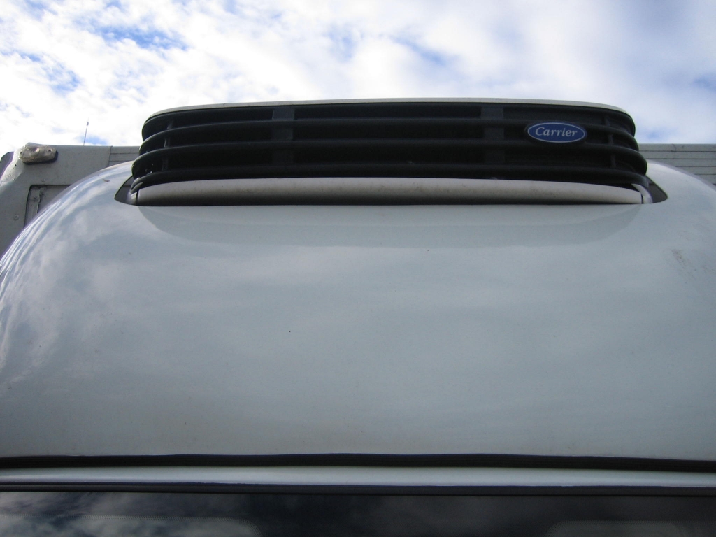 VISTA EQUIPO FRIO EXTERIOR MERCEDES BENZ SPRINTER 416 2.7 CDI 156CV ISOTERMO CON EQUIPO DE FRIO