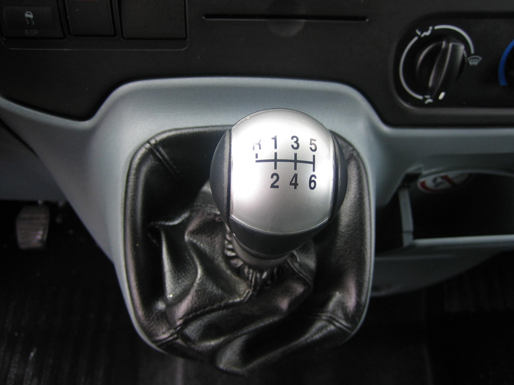 FORD TRANSIT 2.2 130CV