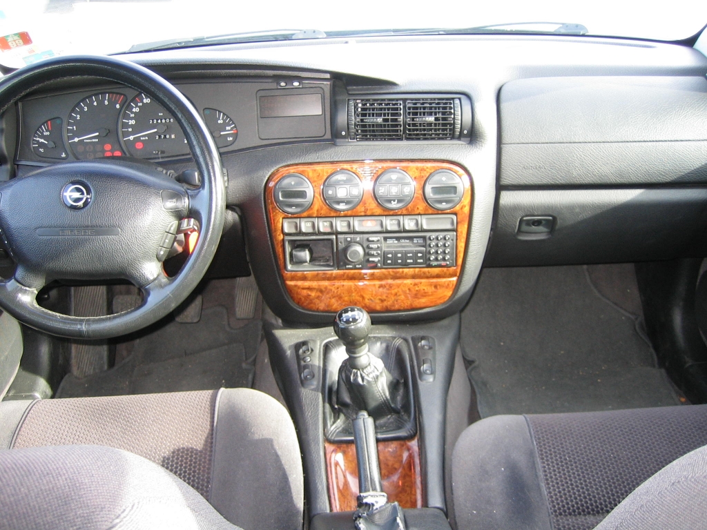 VISTA SALPICADERO OPEL OMEGA 2.5 TD 131CV