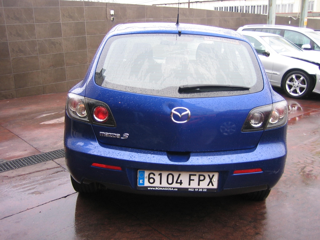 VISTA TRASERA MAZDA 3 1.6 CRTD  109CV