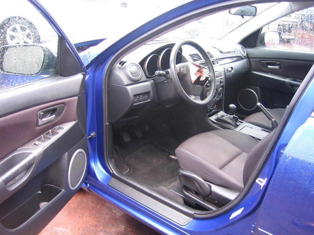 VISTA INTERIOR IZQUIERDO MAZDA 3 1.6 CRTD  109CV