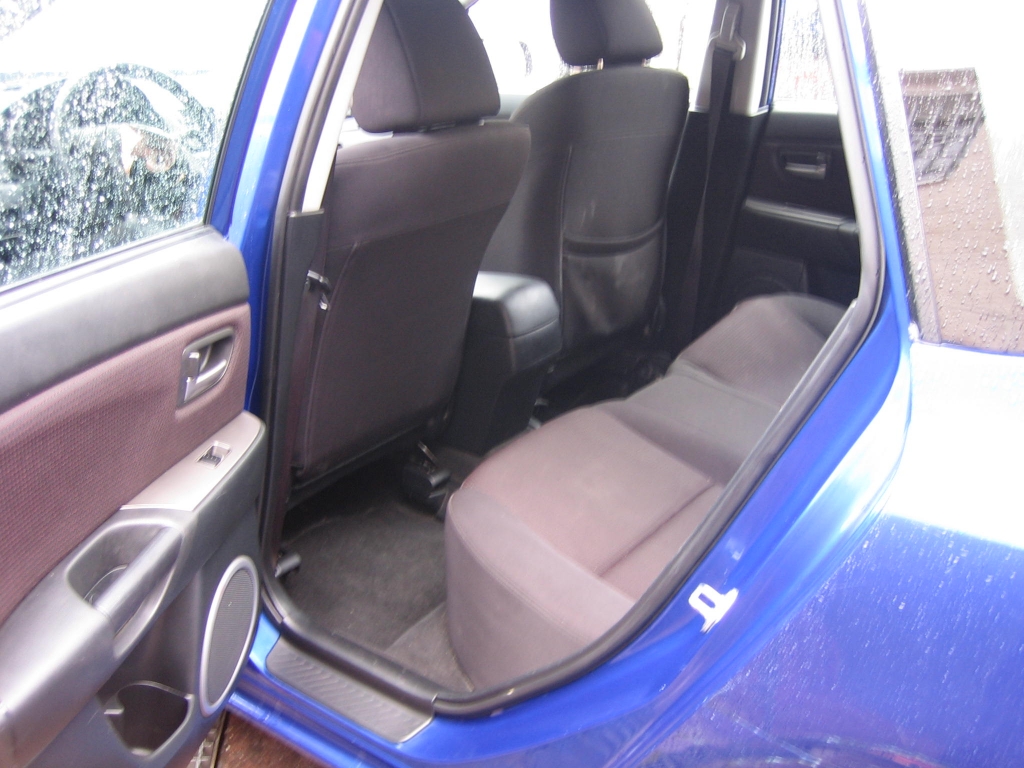 VISTA INTERIOR TRASERO MAZDA 3 1.6 CRTD  109CV
