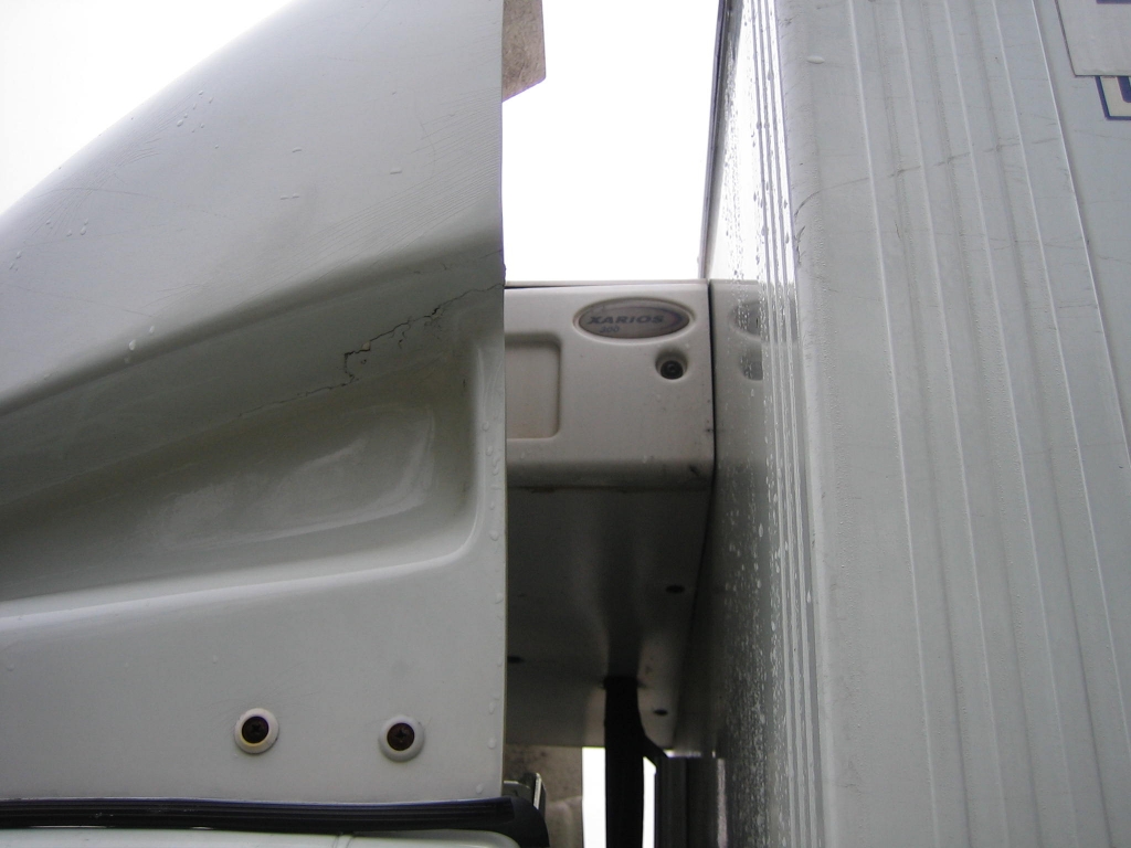 VISTA EQUIPO FRIO EXTERIOR IVECO DAYLI 35C13 2.8 D 125CV