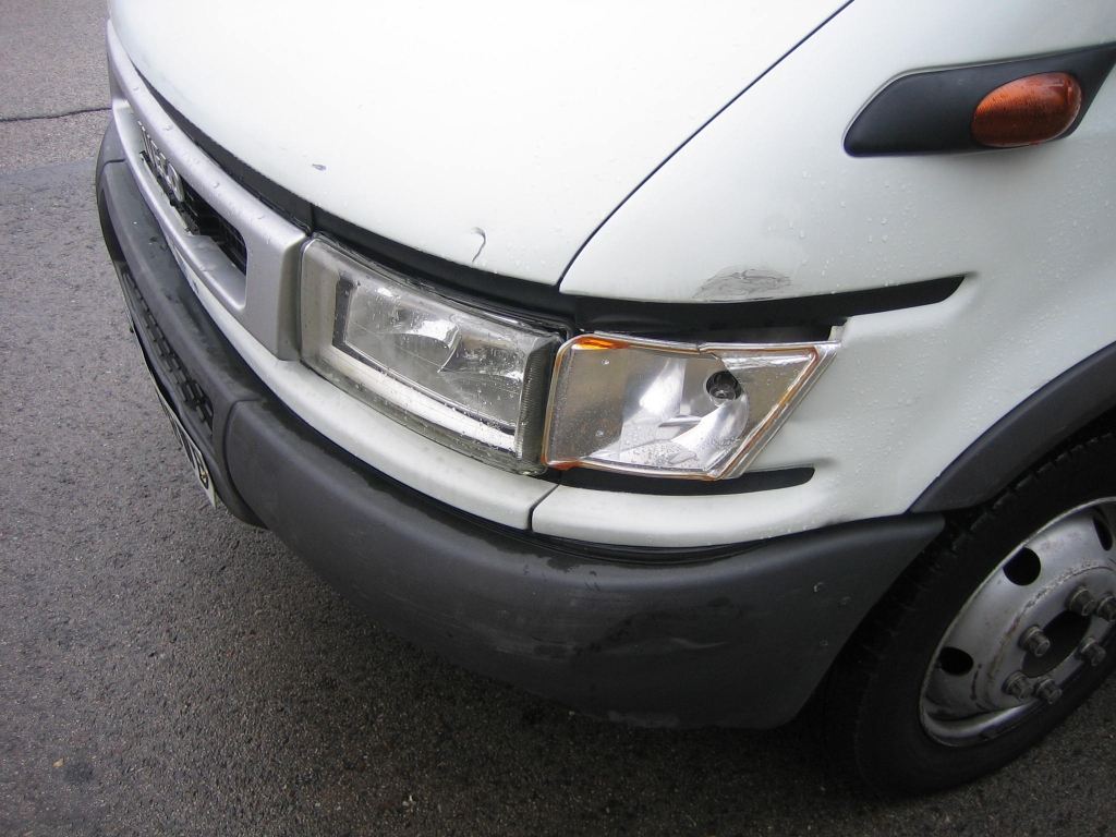 VISTA LEVE TOQUE DELANTERO IZQUIERDO IVECO DAYLI 35C13 2.8 D 125CV