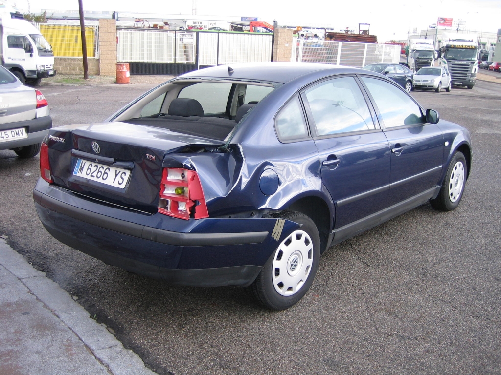 VOLSWAGEN PASSAT 1.9 TDI