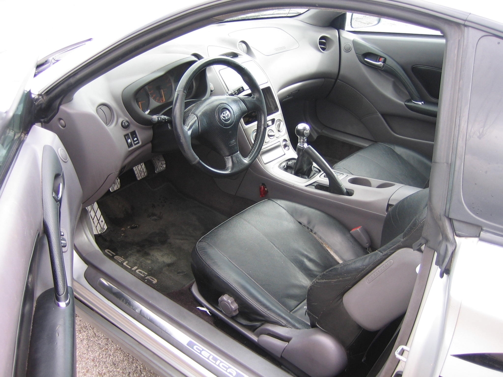 VISTA INTERIOR IZQUIERDO TOYOTA CELICA 1.8 I 143CV