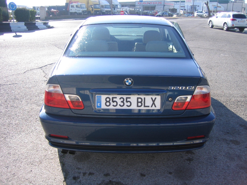 VISTA TRASERA BMW 320 CI COUPE 2.2 170CV