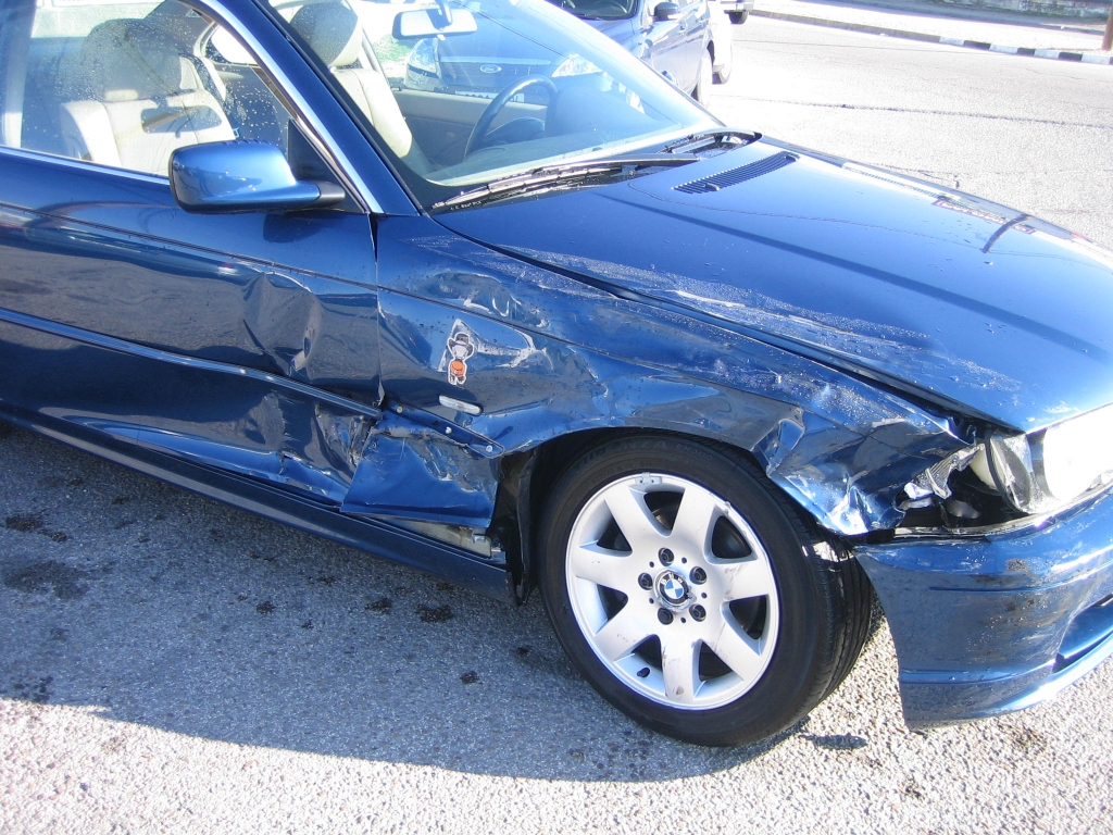 VISTA GOLPE BMW 320 CI COUPE 2.2 170CV