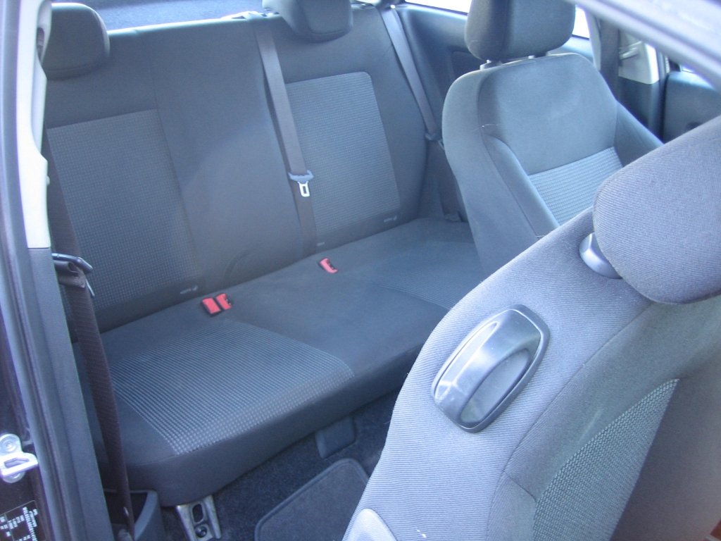 VISTA INTERIOR TRASERO OPEL CORSA 1.3 DTI ECO FLEX 75CV