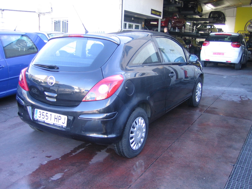 VISTA TRASERA DERECHA OPEL CORSA 1.3 DTI ECO FLEX 75CV