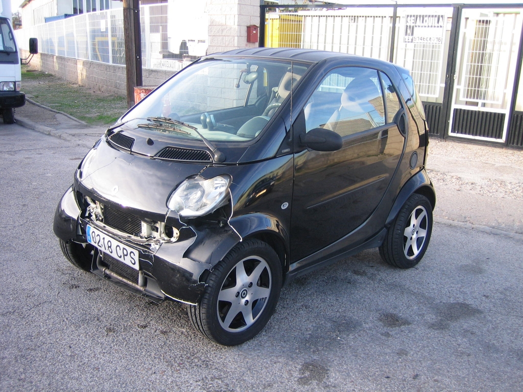 VISTA DELANTERA IZQUIERDA 