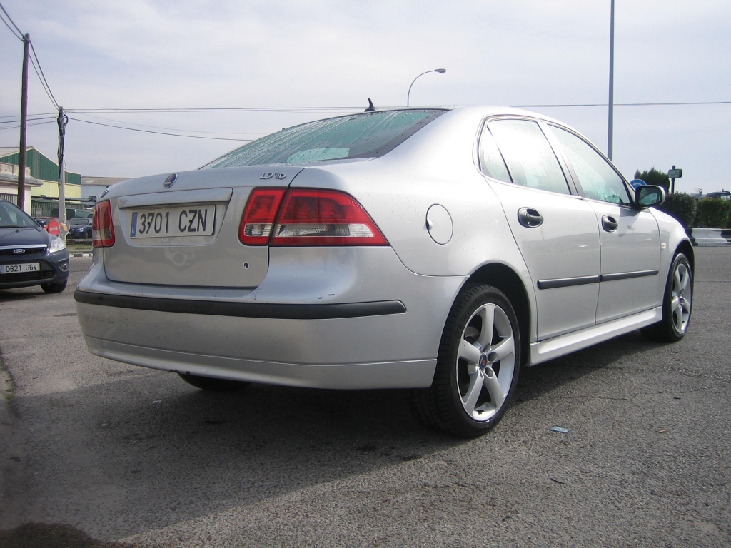 VISTA TRASERA DERECHA SAAB 9 3 1.9 TD 150CV