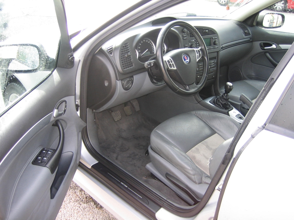 VISTA INTERIOR IZQUIERDO SAAB 9 3 1.9 TD 150CV