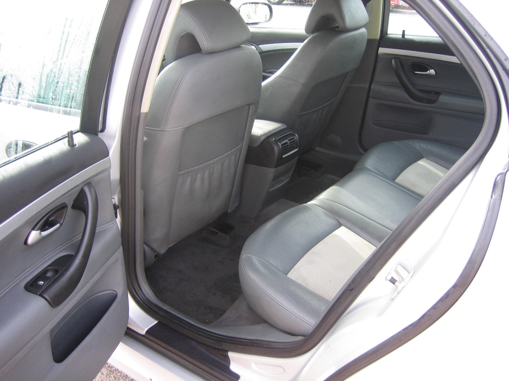 VISTA INTERIOR TRASERO 2  SAAB 9 3 1.9 TD 150CV