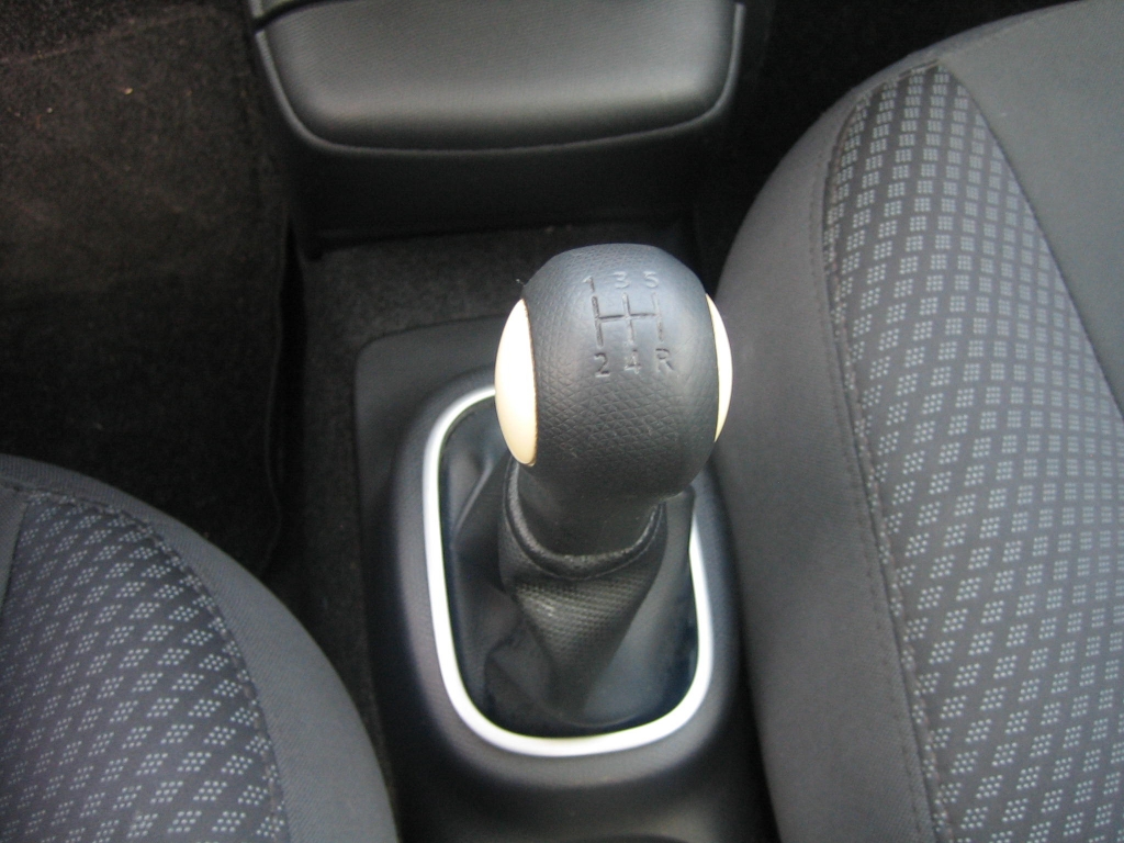 VISTA CAMBIO NISSAN MICRA 1.4 I C C 88CV