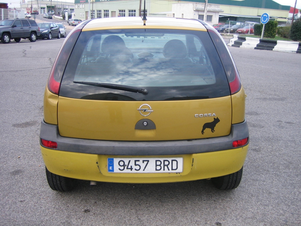 VISTA TRASERA OPEL CORSA C 1.7 DIESEL 65CV