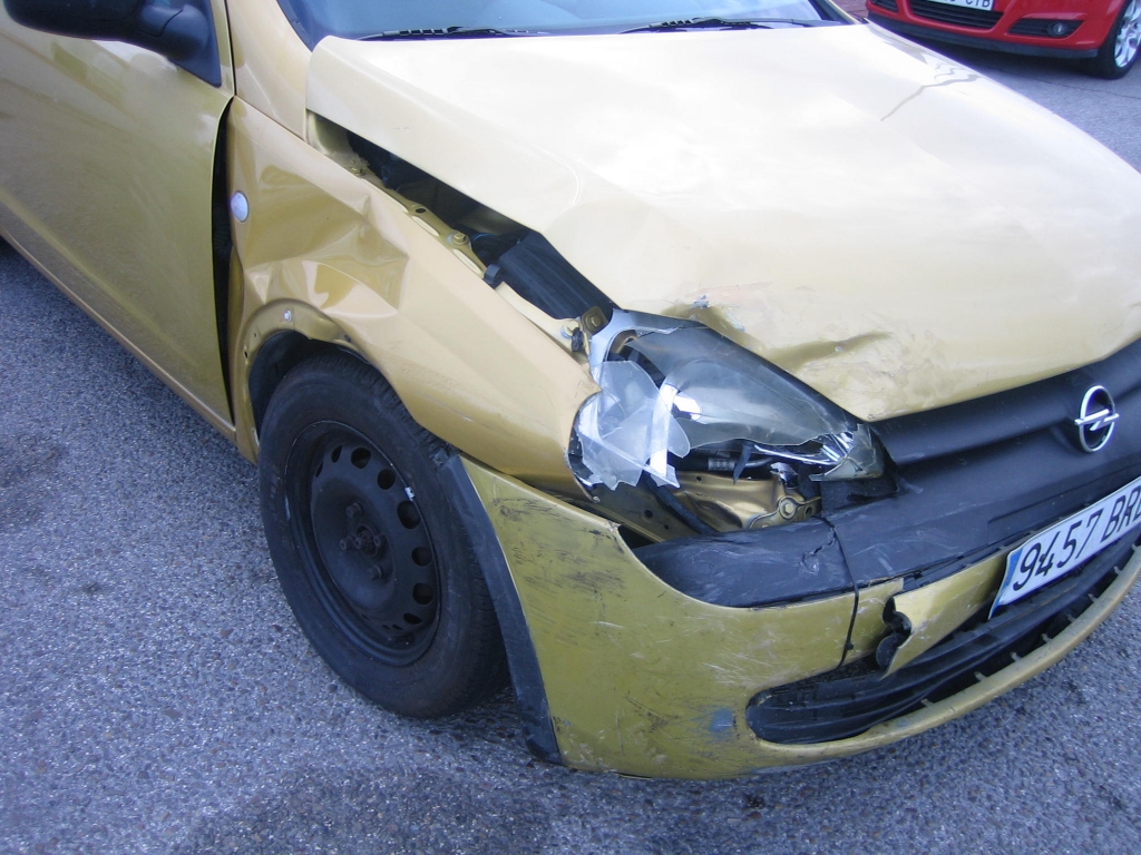 VISTA GOLPE DELANTERO OPEL CORSA C 1.7 DIESEL 65CV