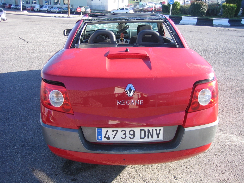 VISTA TRASERA RENAULT MEGANE COUPE CABRIO 1.6 I 113CV