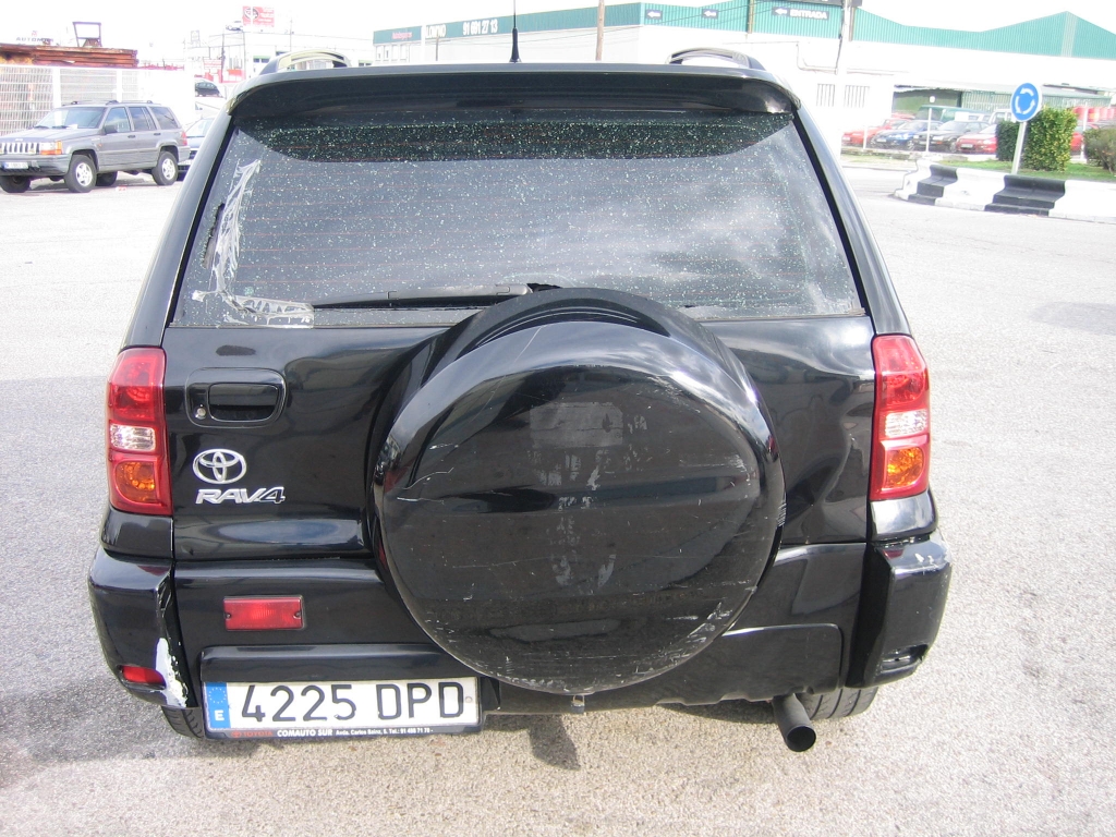 VISTA TRASERA TOYOTA RAV 4 2.0 D4D 186CV