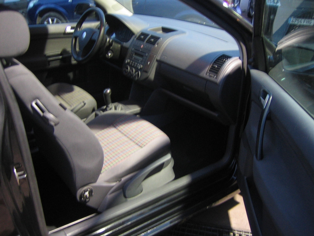 VOLKSWAGEN POLO 1.4 TDI