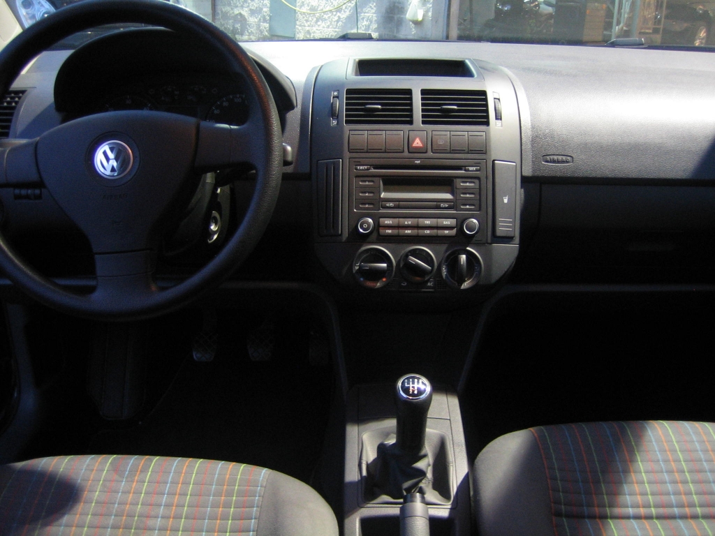 VOLKSWAGEN POLO 1.4 TDI