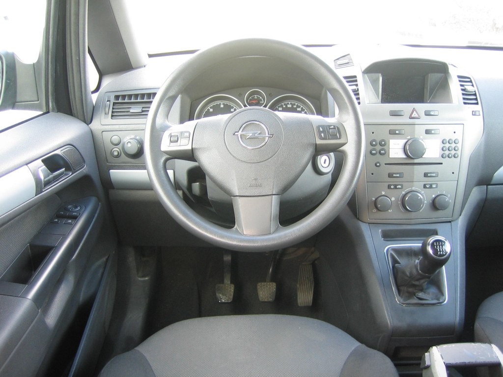 VISTA SALPICADERO OPEL ZAFIRA 1.9 DTI 120CV 7PLAZAS