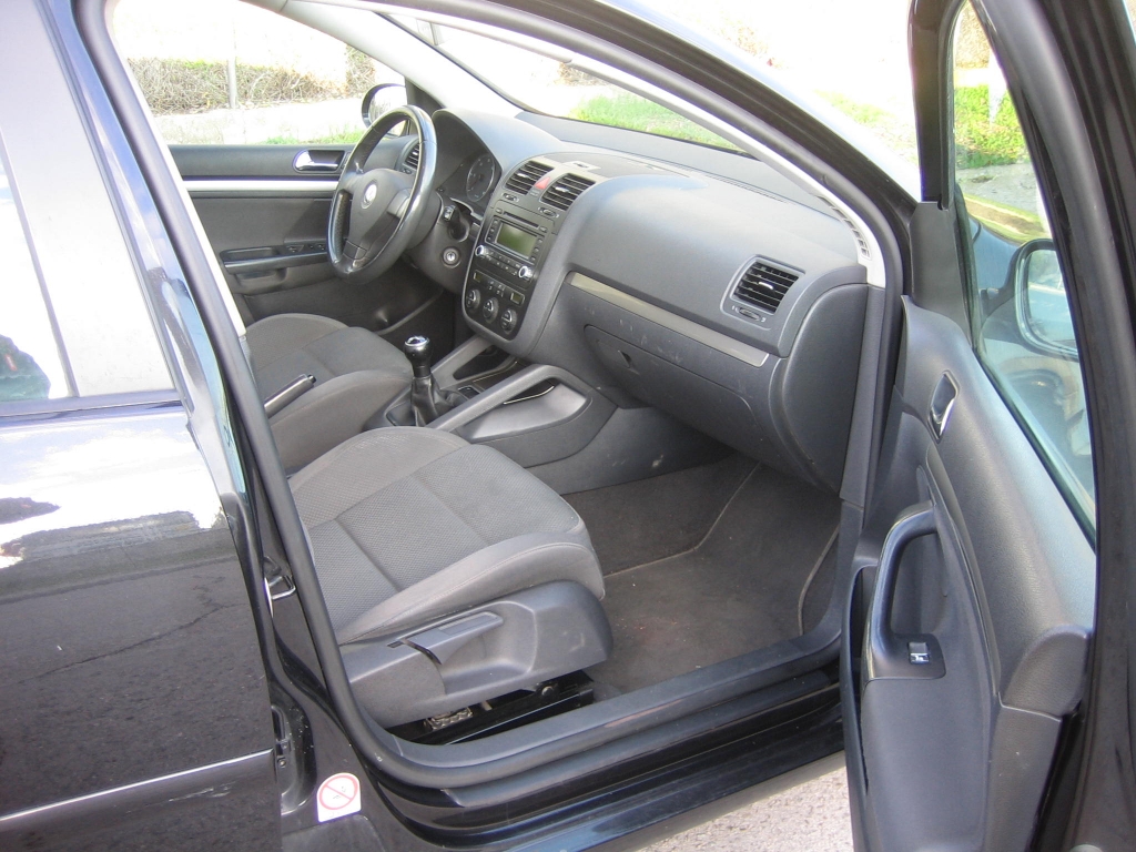 VISTA INTERIOR DERECHO VOLKSWAGEN GOLF V 1.9 TDI 105CV