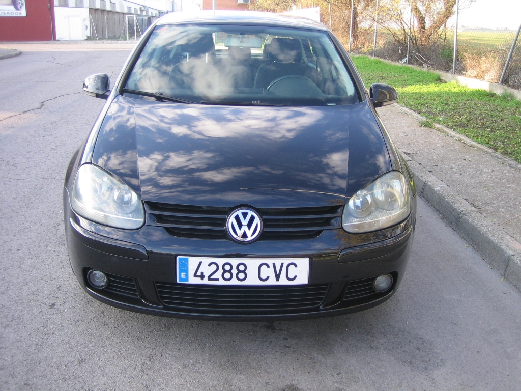 VISTA DELANTERA VOLKSWAGEN GOLF V 1.9 TDI 105CV