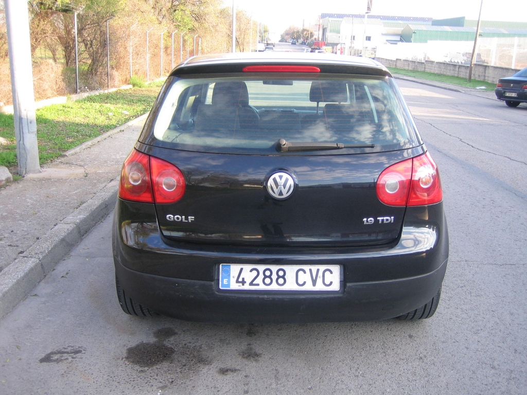 VISTA TRASERA VOLKSWAGEN GOLF V 1.9 TDI 105CV
