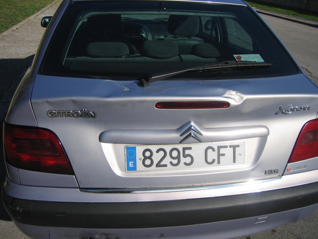 VISTA GOLPE EN PORTON TRASERO CITROEN XSARA 1.4 HDI 68CV