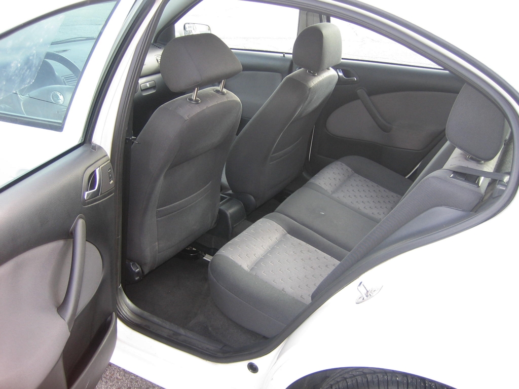 VISTA INTERIOR TRASERO SKODA OCTAVIA 1.9 TDI 90CV