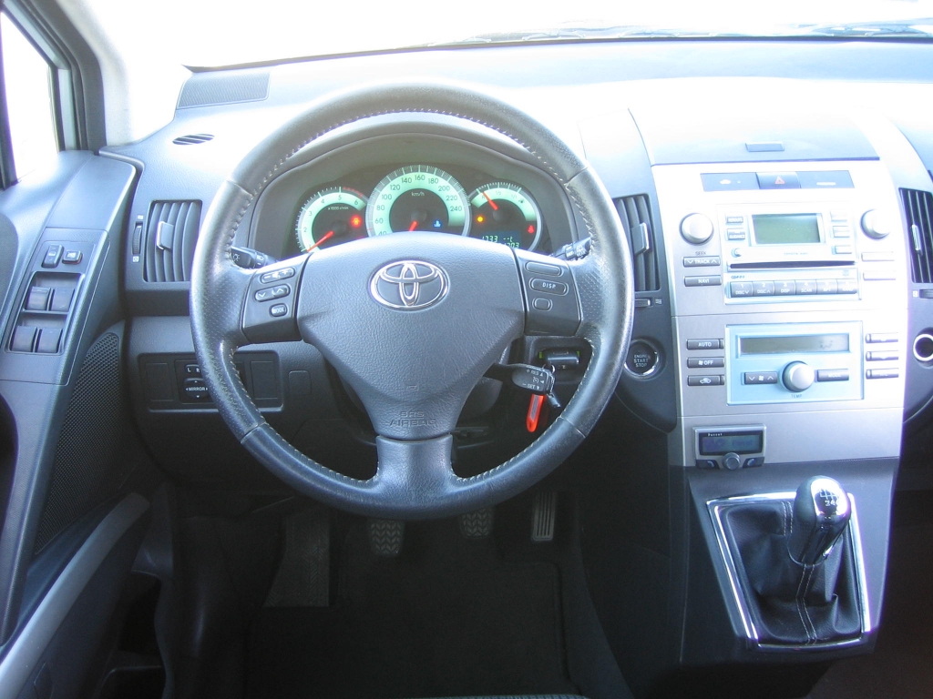 VISTA SALPICADERO TOYOTA COROLLA VERSO 2.2 D4D SPORT 177CV 7PLAZAS