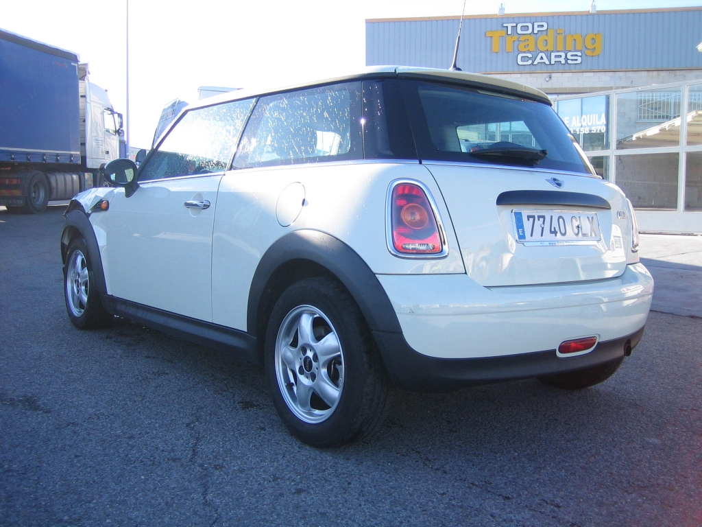VISTA TRASERA IZQUIERDA MINI ONE 1.4 I GASOLINA 75CV