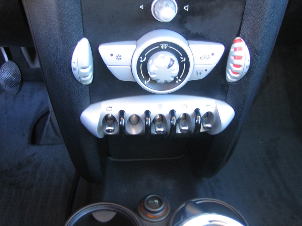 VISTA A/C MINI ONE 1.4 I GASOLINA 75CV