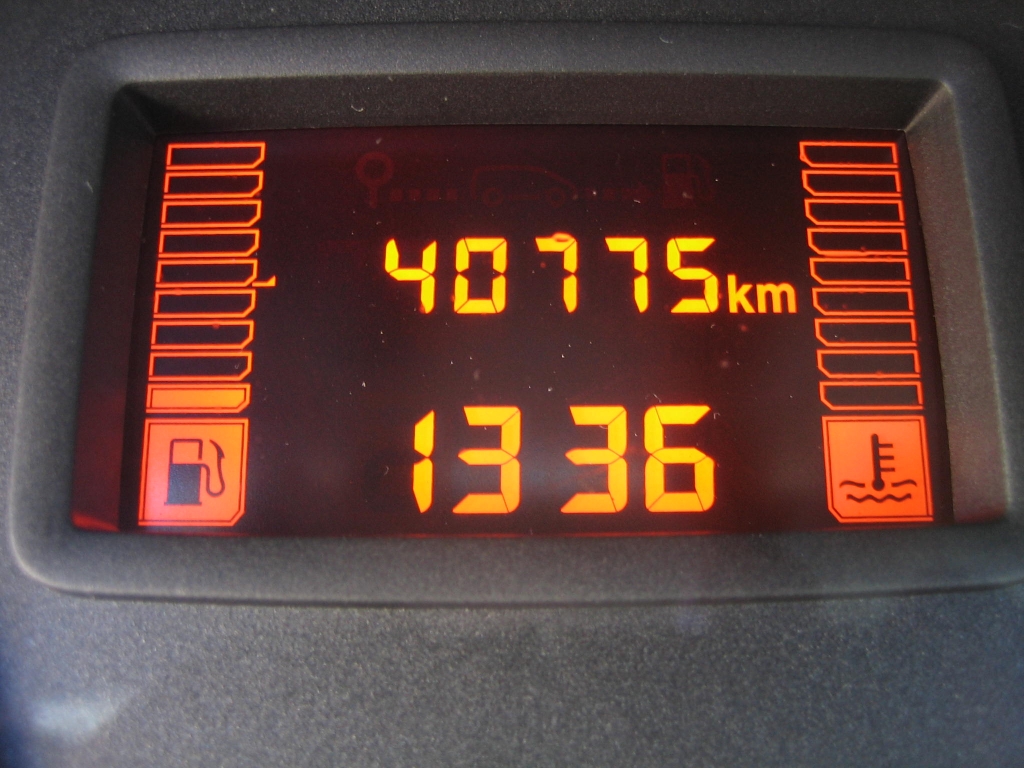 VISTA KM DACIA SANDERO 1.2 I 75CV