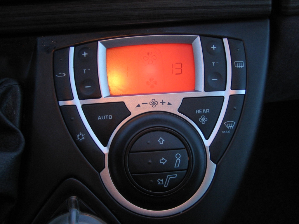 VISTA CLIMA CITROEN C-8 2.0 HDI 136CV 8 PLAZA