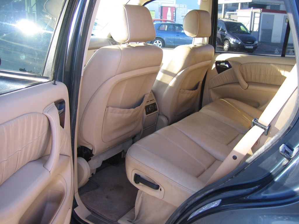 VISTA INTERIOR TRASERO 2 MERCEDXES BENZ ML 400 CDI 4.0 250CV AUTOMATICO