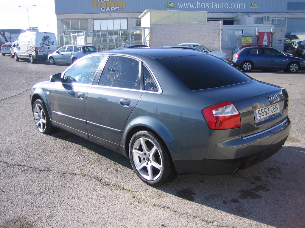 VISTA TRASERA IZQUIERDA AUDI A-4 1.8 I 150CV AUTOMATICO
