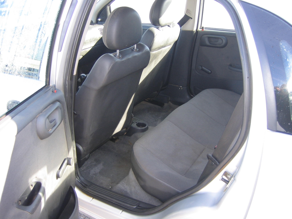 VISTA INTERIOR TRASERO 2 OPEL CORSA C 1.7 CDTI 65CV