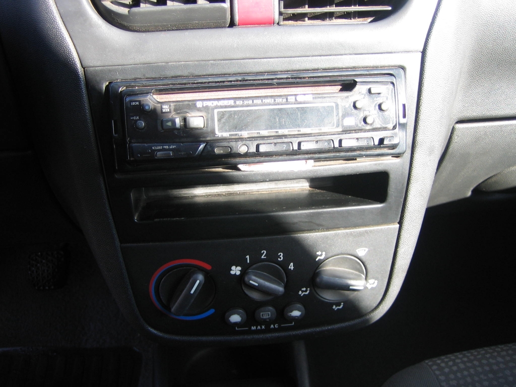 VISTA CD Y A/C OPEL CORSA C 1.7 CDTI 65CV