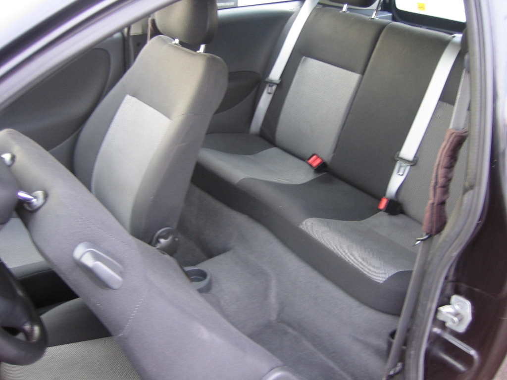 VISTA INTERIOR TRASERO OPEL CORSA 1.3 CDTI 70CV